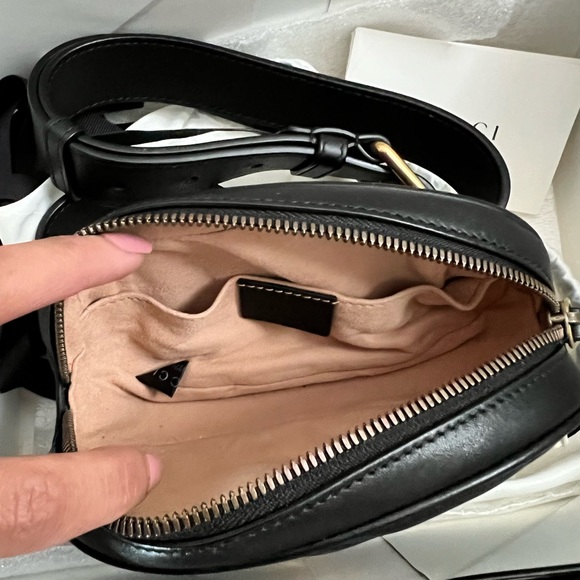 Calfskin Matelasse GG Marmont Belt Bag Black - Picture 3 of 12